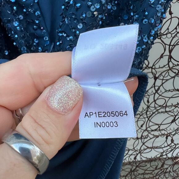 Adriana Papell Navy Blue Bead Sequin Long Formal Short Sleeve Glam Gown Size 8 - Picture 7 of 11